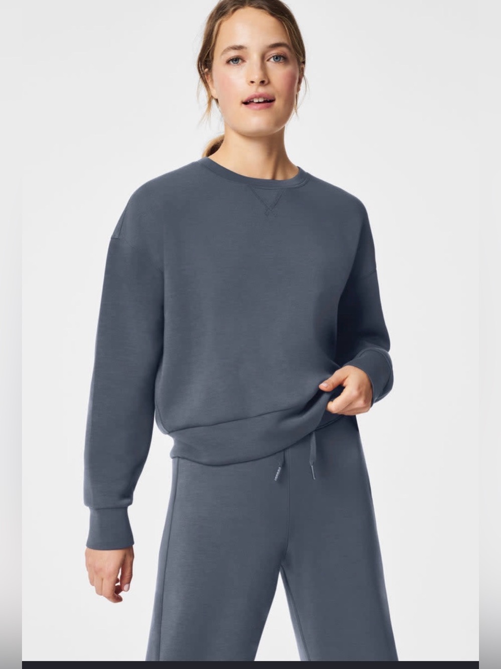 SPANX AirEssentials Crew in Dark Storm , size Small